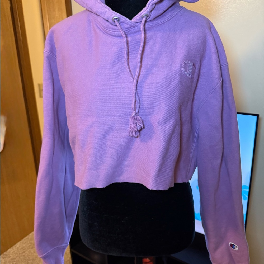 Champion Women's Lavender Cropped Hoodie